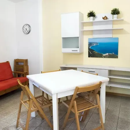 M253 - Marcelli, Trilocale Con Terrazzo A 100mt Dal Mare